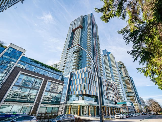 Apartment for sale in Burnaby, Burnaby South, 2004 4458 Beresford Street, 263190983 | Realtylink.org