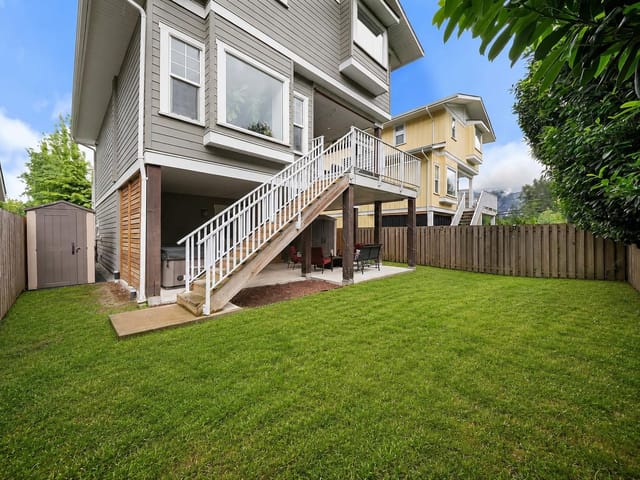 House for sale in Squamish, Squamish, 2 39885 Government Road, 263191013 | Realtylink.org
