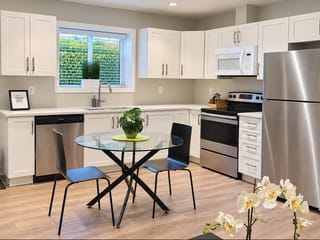 House for rent in Surrey, South Surrey White Rock, basement suite 2161 167 St, 263191134 | Realtylink.org