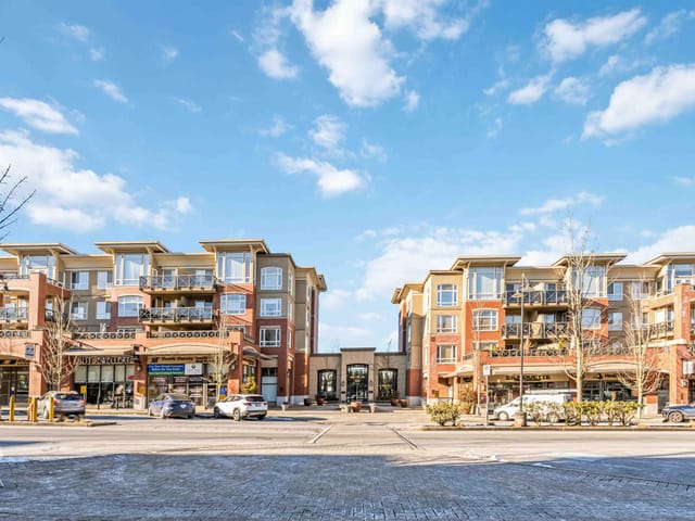 Apartment for sale in Surrey, South Surrey White Rock, 421 2970 King George Boulevard, 263191136 | Realtylink.org