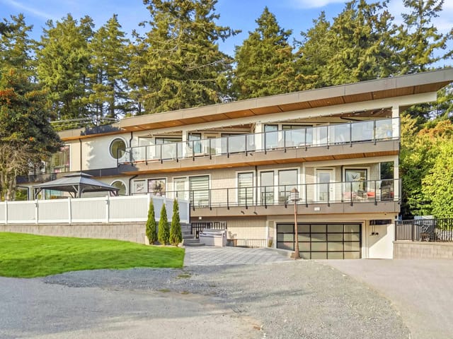 House for sale in White Rock, South Surrey White Rock, 15472 Buena Vista Avenue, 263191141 | Realtylink.org