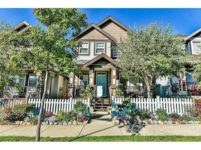 House for rent in Surrey, South Surrey White Rock, 6949 196 Street, 263191423 | Realtylink.org