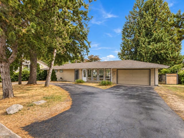 House for sale in Surrey, Surrey, 9084 Prince Charles Boulevard, 263191527 | Realtylink.org
