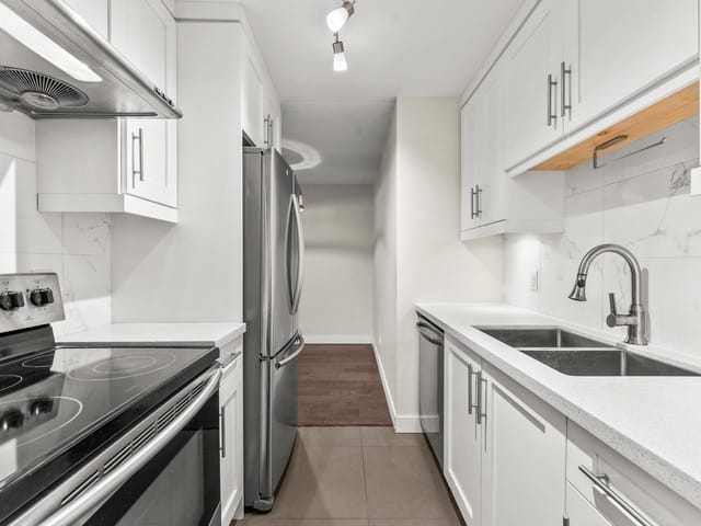 Apartment for sale in Vancouver, Vancouver East, 203 1611 E 3rd Avenue, 263191635 | Realtylink.org
