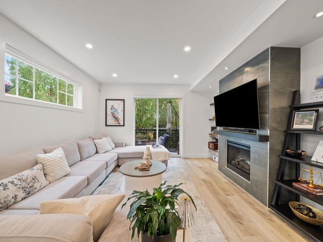 Townhouse for sale in Surrey, Cloverdale, 37 7238 189 Street, 263191704 | Realtylink.org