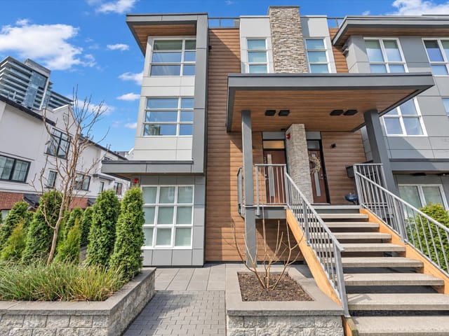Townhouse for sale in North Vancouver, North Vancouver, 227 2060 Curling Road, 263191765 | Realtylink.org