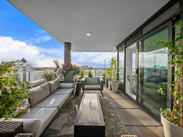 Apartment for sale in Richmond, Richmond, 1102 5766 Gilbert Road, 263191783 | Realtylink.org