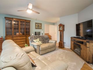 House for rent in Burnaby, Burnaby North, 9890 Lyndhurst Street, 263191965 | Realtylink.org