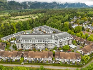Apartment for sale in Squamish, Squamish, 207 1212 Main Street, 263192027 | Realtylink.org