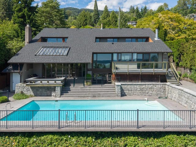 House for sale in West Vancouver, West Vancouver, 2370 Queens Avenue, 263192111 | Realtylink.org