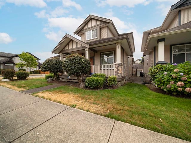 House for sale in Surrey, Cloverdale, 19096 68a Avenue, 263192174 | Realtylink.org