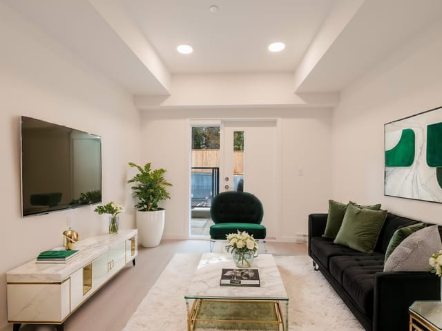 Apartment for sale in Surrey, North Surrey, E115 10829 140 Street, 263192216 | Realtylink.org