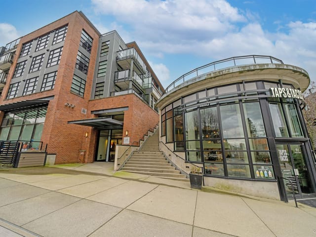 Apartment for sale in Port Moody, Port Moody, 613 95 Moody Street, 263192228 | Realtylink.org