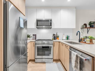 Apartment for sale in Coquitlam, Coquitlam, 113 707 Como Lake Avenue, 263192339 | Realtylink.org