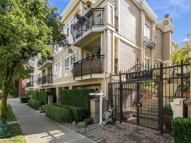 Townhouse for sale in Vancouver, Vancouver West, 319 678 W 7th Avenue, 263192344 | Realtylink.org
