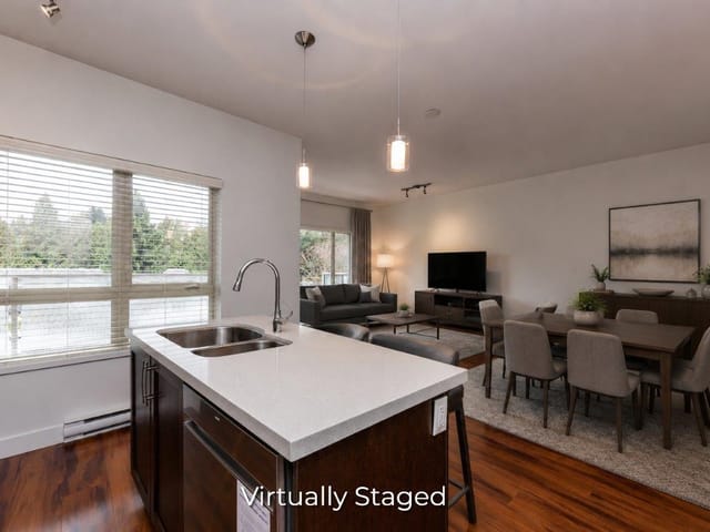 Apartment for sale in North Vancouver, North Vancouver, 402 2138 Old Dollarton Road, 263192425 | Realtylink.org