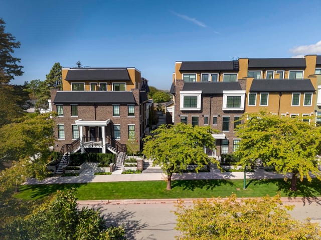 Townhouse for sale in Vancouver, Vancouver West, 221 7789 Yukon Street, 263192584 | Realtylink.org