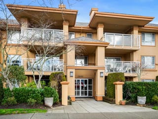 Apartment for sale in Surrey, South Surrey White Rock, 305 15155 22 Avenue, 263192615 | Realtylink.org
