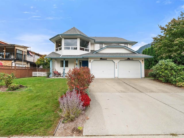 House for sale in Harrison Hot Springs, Harrison Lake, 425 Hadway Drive, 263192691 | Realtylink.org