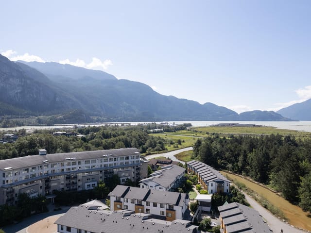 Apartment for sale in Squamish, Squamish, 213 1212 Main Street, 263192700 | Realtylink.org