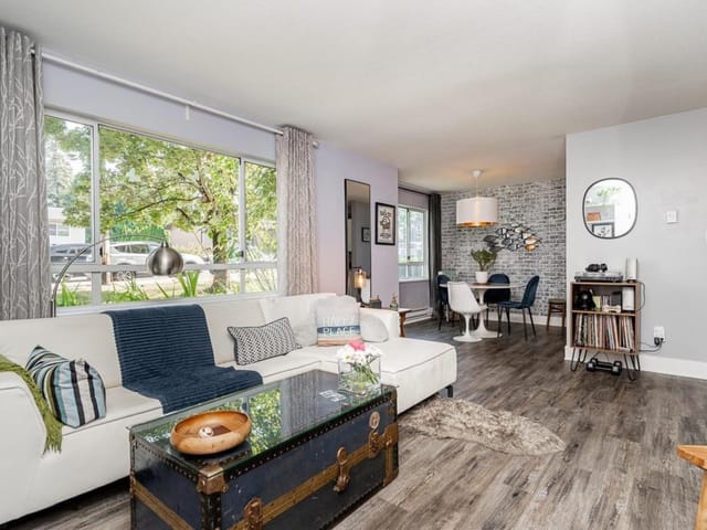Apartment for sale in White Rock, South Surrey White Rock, 104 15991 Thrift Avenue, 263192813 | Realtylink.org