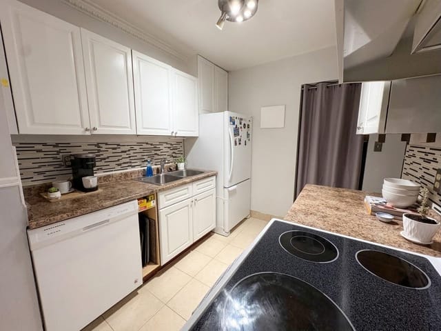 Apartment for sale in Burnaby, Burnaby South, 112 6105 Kingsway, 263192826 | Realtylink.org