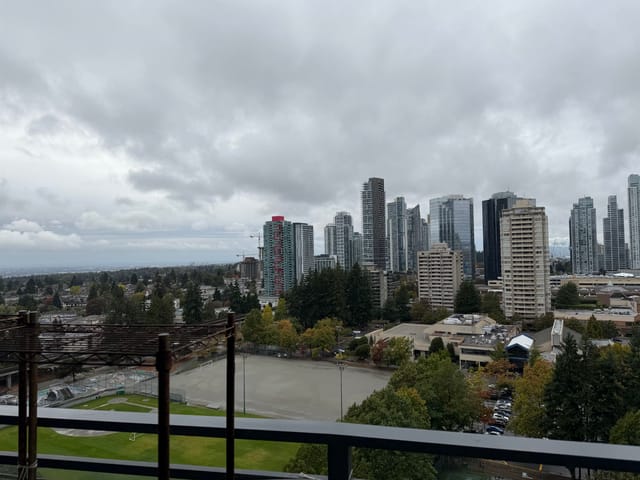 Apartment for sale in Burnaby, Burnaby South, 2004 4900 Lennox Lane, 263192832 | Realtylink.org