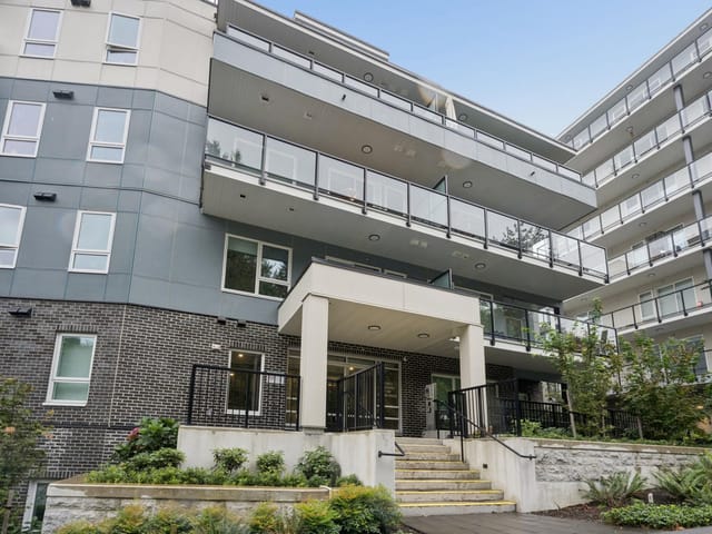 Apartment for sale in Port Moody, Port Moody, 106 1100 Clarke Road, 263192928 | Realtylink.org