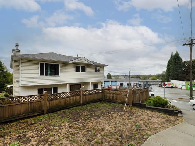 House for sale in Burnaby, Burnaby South, 8724 Gilley Avenue, 263192929 | Realtylink.org