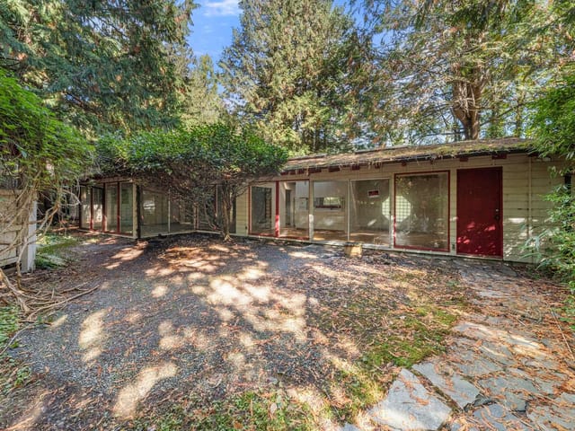 House for sale in West Vancouver, West Vancouver, 3745 Southridge Avenue, 263192956 | Realtylink.org
