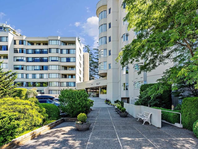 Apartment for sale in White Rock, South Surrey White Rock, 113 1442 Foster Street, 263192987 | Realtylink.org