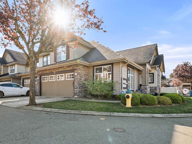 Townhouse for sale in Chilliwack, Sardis, 33 6577 Southdowne Place, 263193022 | Realtylink.org