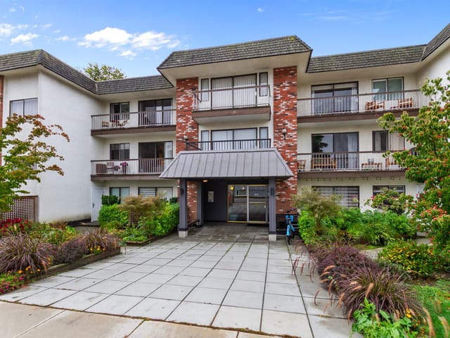 Apartment for sale in Vancouver, Vancouver West, 308 2040 Cornwall Avenue, 263193165 | Realtylink.org