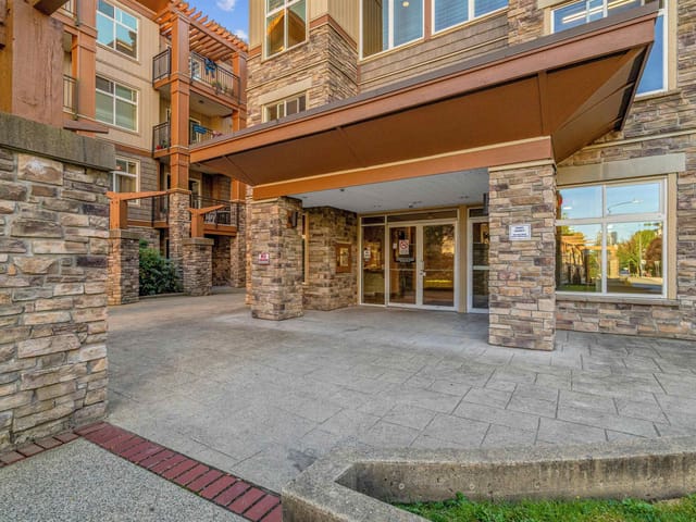 Apartment for sale in Surrey, North Surrey, 415 10237 133 Street, 263193250 | Realtylink.org