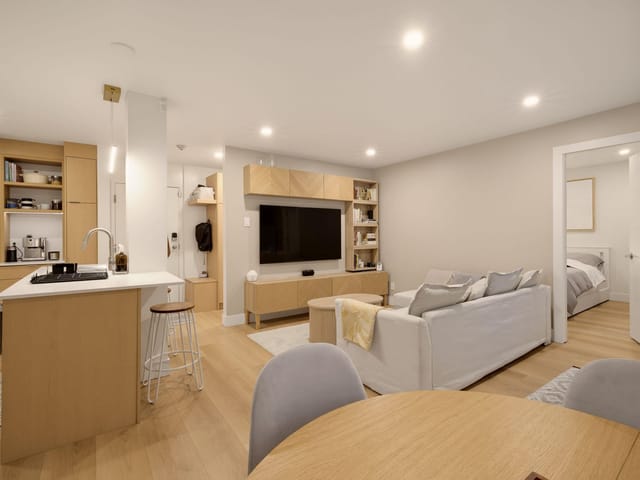 Apartment for sale in Vancouver, Vancouver West, 204 1345 Comox Street, 263193295 | Realtylink.org