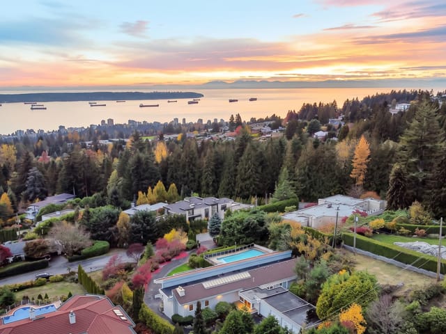 House for sale in West Vancouver, West Vancouver, 1035 King Georges Way, 263193316 | Realtylink.org
