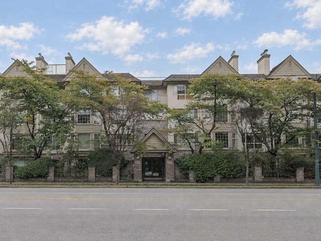 Apartment for sale in Vancouver, Vancouver West, 208 5650 Oak Street, 263193553 | Realtylink.org