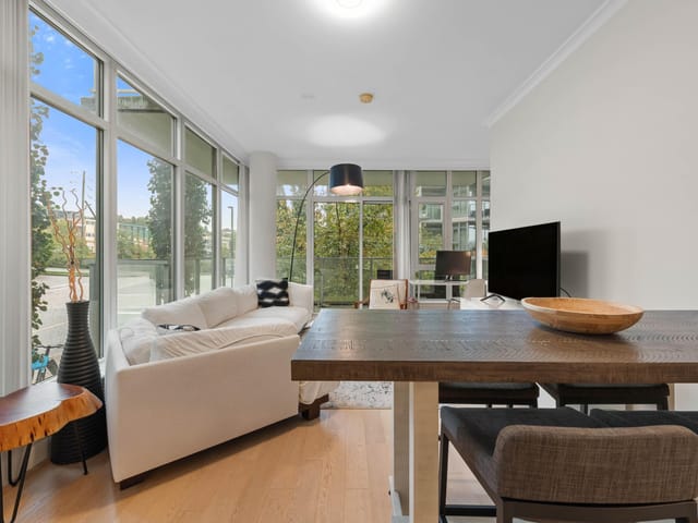 Apartment for sale in North Vancouver, North Vancouver, 211 185 Victory Ship Way, 263193581 | Realtylink.org