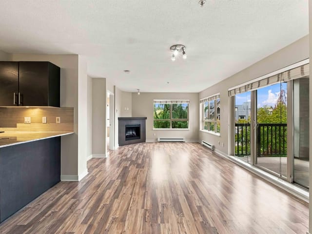 Apartment for sale in Langley, Langley, 328 8915 202 Street, 263193599 | Realtylink.org