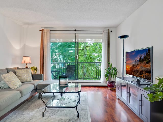 Apartment for sale in Surrey, South Surrey White Rock, 203 1740 Southmere Crescent, 263193682 | Realtylink.org