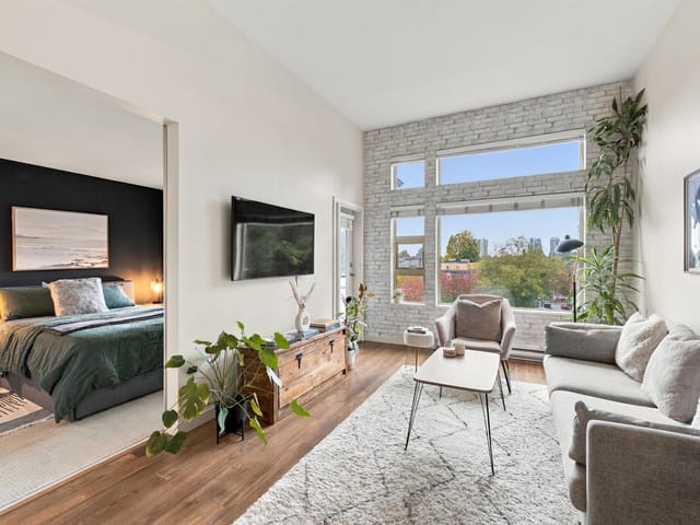 Apartment for sale in North Vancouver, North Vancouver, 504 1677 Lloyd Avenue, 263193848 | Realtylink.org