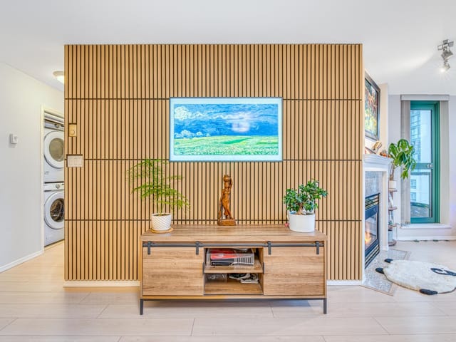 Apartment for sale in Burnaby, Burnaby South, 1102 5899 Wilson Avenue, 263193931 | Realtylink.org