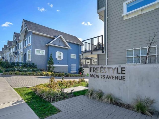 Townhouse for rent in Surrey, South Surrey White Rock, 37 16678 25 Avenue, 263193950 | Realtylink.org