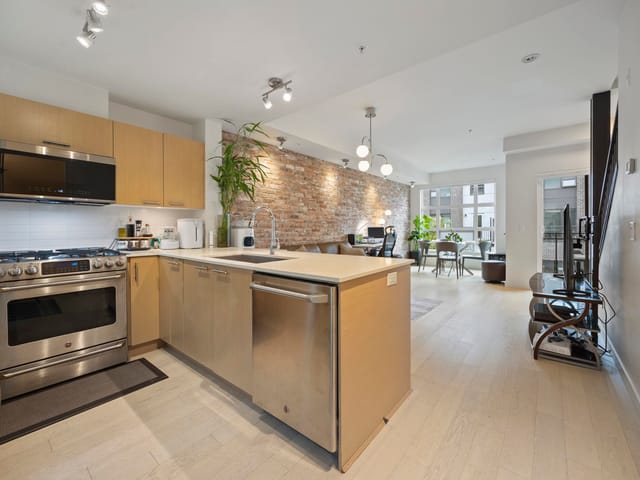 Townhouse for sale in Port Moody, Port Moody, 334 95 Moody Street, 263194159 | Realtylink.org