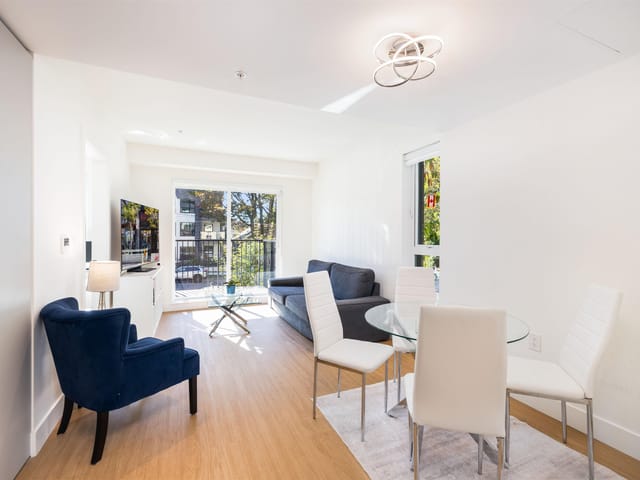 Apartment for sale in Vancouver, Vancouver East, 204 2235 E Broadway Street, 263194301 | Realtylink.org