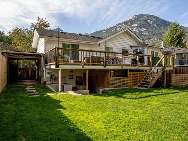 House for sale in Squamish, Squamish, 38876 Buckley Avenue, 263194313 | Realtylink.org