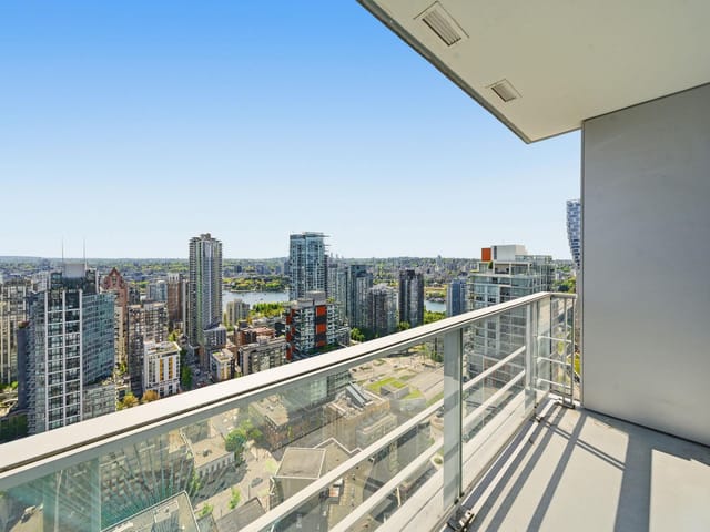 Apartment for sale in Vancouver, Vancouver West, 3605 1283 Howe Street, 263194407 | Realtylink.org