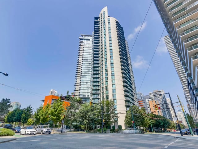 Apartment for sale in Vancouver, Vancouver West, 2210 501 Pacific Street, 263194634 | Realtylink.org