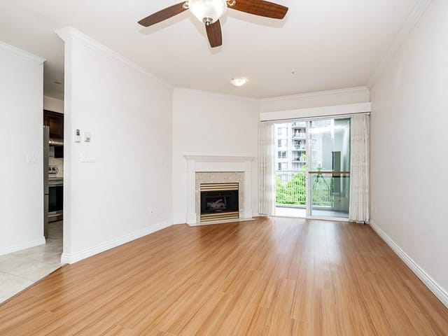 Apartment for sale in Coquitlam, Coquitlam, 312 3098 Guildford Way, 263194644 | Realtylink.org