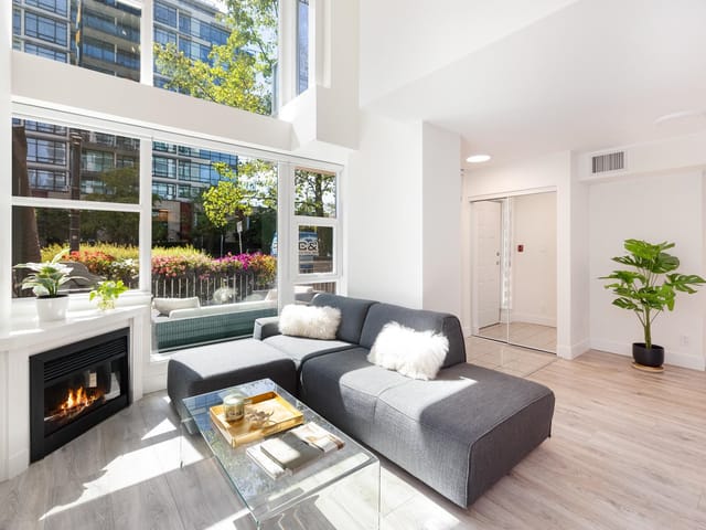 Townhouse for sale in North Vancouver, North Vancouver, TH8 168 E Esplanade Avenue, 263194648 | Realtylink.org